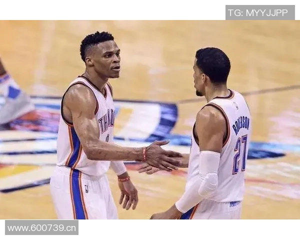 西安篮球队包夹战术解析与应用探讨提升球队防守效率的关键策略